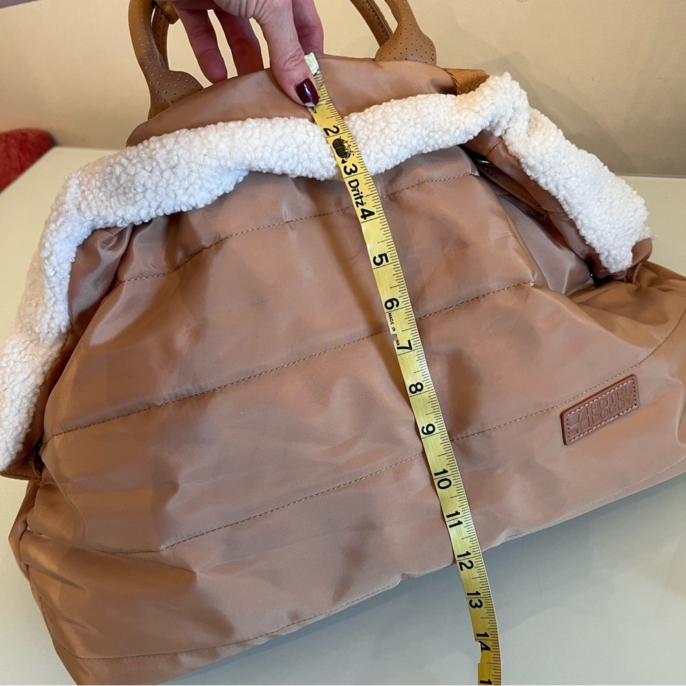 HOTEL DOGGY Quilted Camel Sherpa Dog Carrier Luxury Pet Travel Bag - Picture 15 of 17